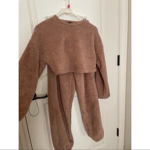 Fuzzy matching sweatsuit.